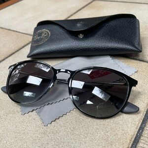 Ray-Ban polarized Black Erika metal Sunglasses